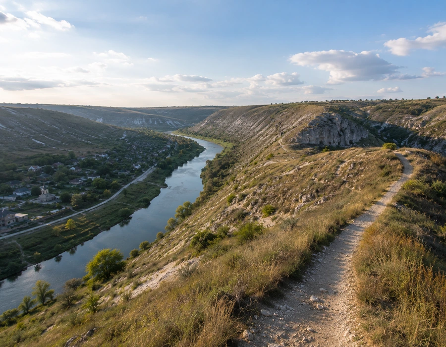 Răut River valley and hiking trails at Orheiul Vechi, Moldova